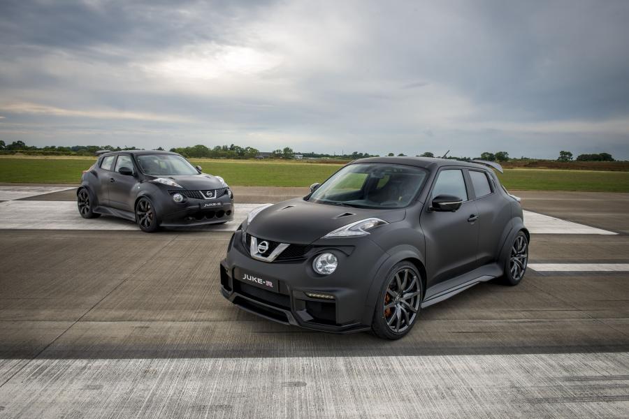  Nissan Juke-R 2.0 Concept 2015 года  (фото 3 из 41)
